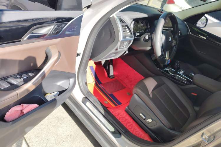 Used BMW X3 2019 xDrive25i Luxury Package Driver Seat