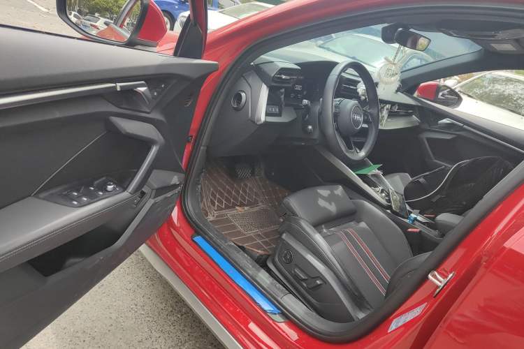 Used Audi A3 2022 Sportback 35 TFSI Fashionable Sports Model Driver Seat