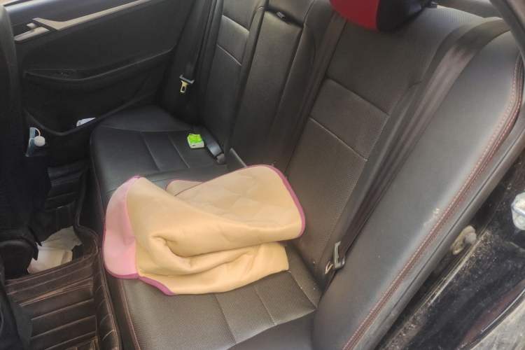 Used Geely Auto Vision 2015 1.5L Manual Happiness Edition
