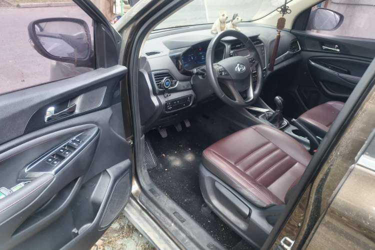 Used CHANGAN OSHAN A800 2017 1.6L Manual Luxury Model

