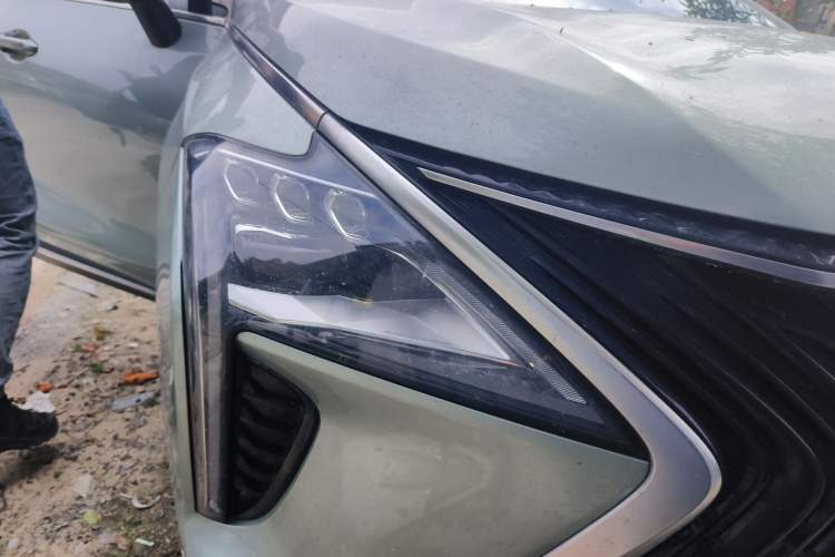 Used FORTHING Yacht 2022 1.5T DCT Chasing-the-Waves Edition Exterior 6