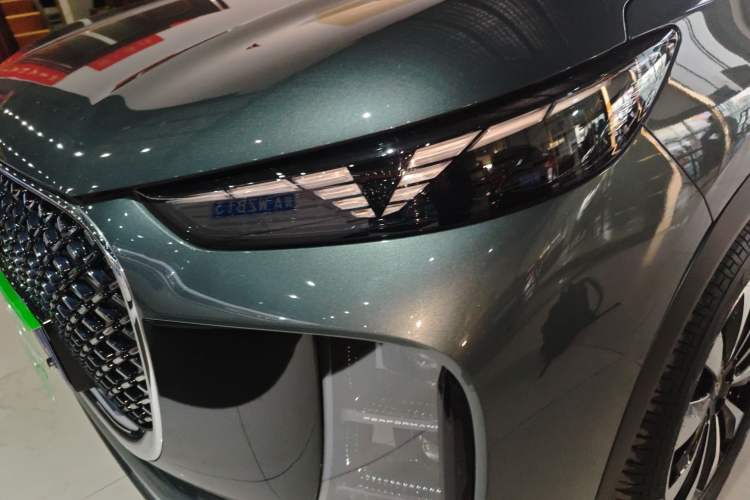 Used Chery Tiggo 8 PLUS 2025 290TGDI DCT Prestige 5-Seater
