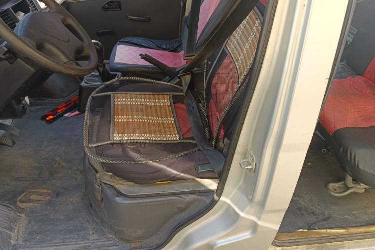 Used Wuling Zhiguang 2015 1.2L Practical LS-I Model