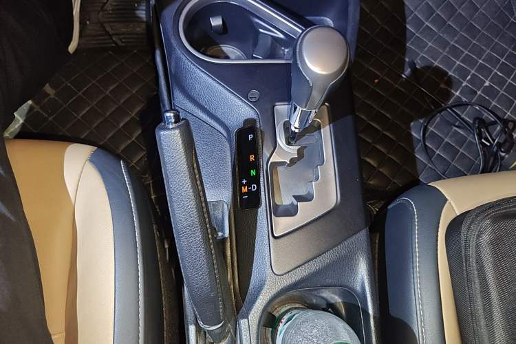 Used Toyota RAV4 2016 2.0L CVT Two-Wheel Drive Smart Edition China V Standard