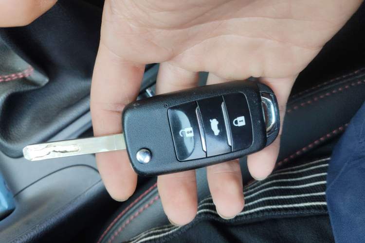 Used Changan CS75 2014 2.0L Manual Luxury Version China IV Standard
