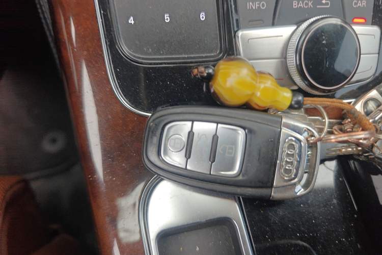 Used Audi A8 2013 A8L 45 TFSI quattro Luxury Model