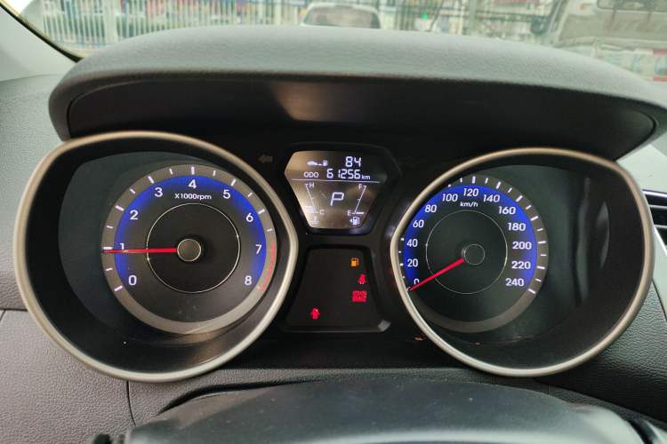 Used Hyundai Elantra (5th Generation / Langdong) 2012 1.6L Automatic Fashion Edition