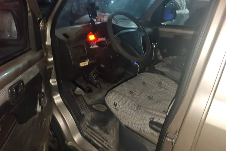 Used Wuling Rongguang 2011 1.2L Base Version