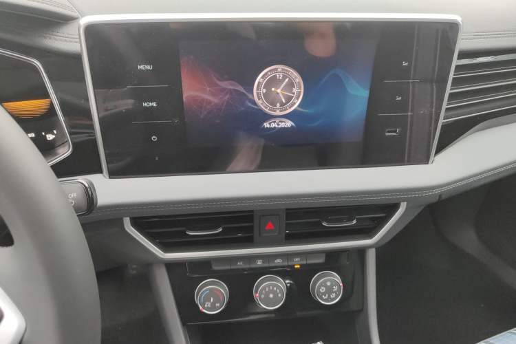 Used Volkswagen Sagitar 2025 Facelift 200TSI DSG Flyover Edition Audio And AC Panel