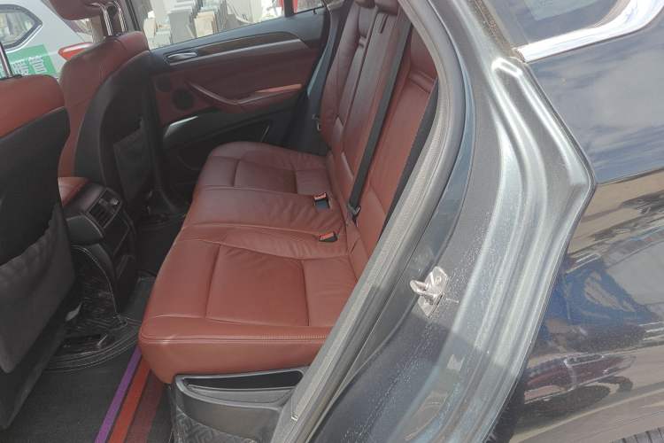 Used BMW X6 2011 xDrive35i
