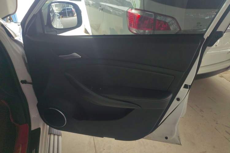 Used BYD Song 2021 Classic Edition 1.5T Automatic Elite Model
