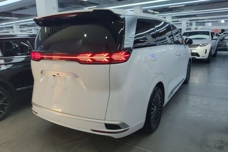 Used Denza D9 2022 DM-i 970 Four-Wheel Drive Prestige Model Rear Right 45 Deg