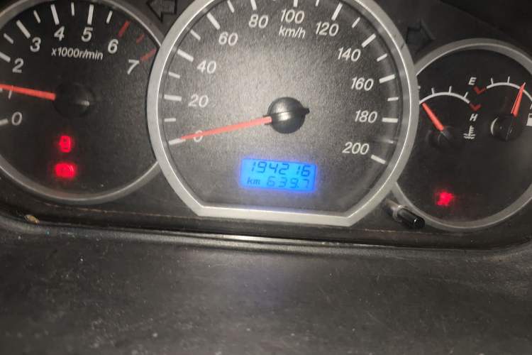 Used Wuling Hongguang 2010 1.4L Comfort Version Odometer Close Up