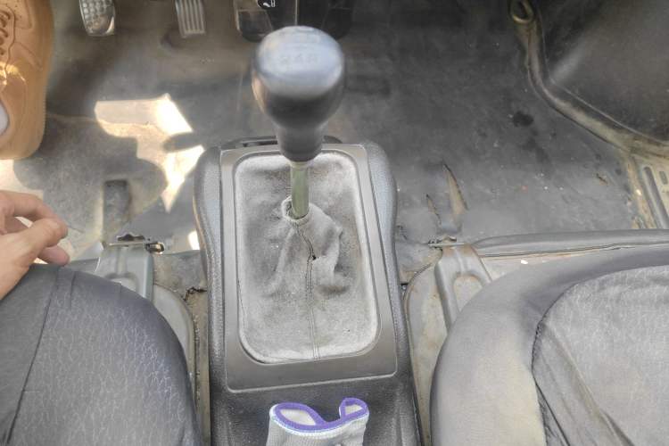 Used Wuling Rongguang 2012 1.5L Extended Basic Version Gear Lever