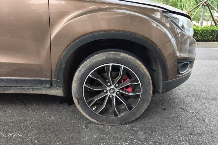 Used FAW Senya R7 2017 1.6L Manual Luxury Model
