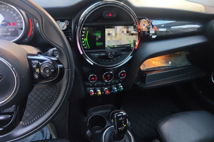 Used MINI 2020 1.5T COOPER Artist Five-Door Edition Audio And AC Panel