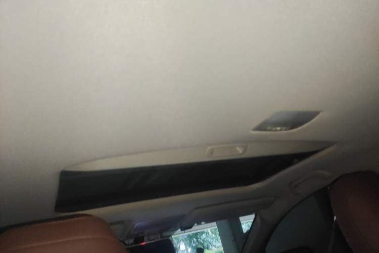 Used Honda CR-V 2015 2.0L two-wheel drive Fashion Edition
