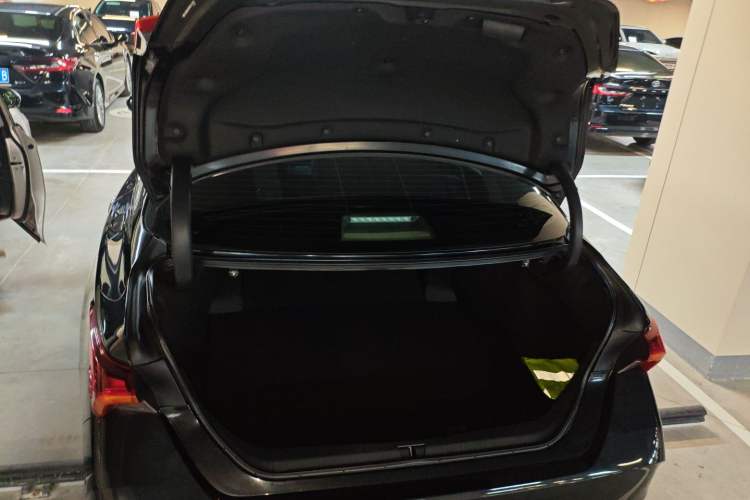 Used Toyota Avalon 2023 2.0L Luxury Edition