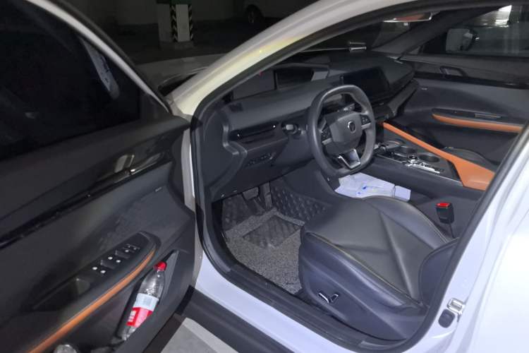 Used CHANGAN UNI-V 2022 1.5T Prestige Version Driver Seat