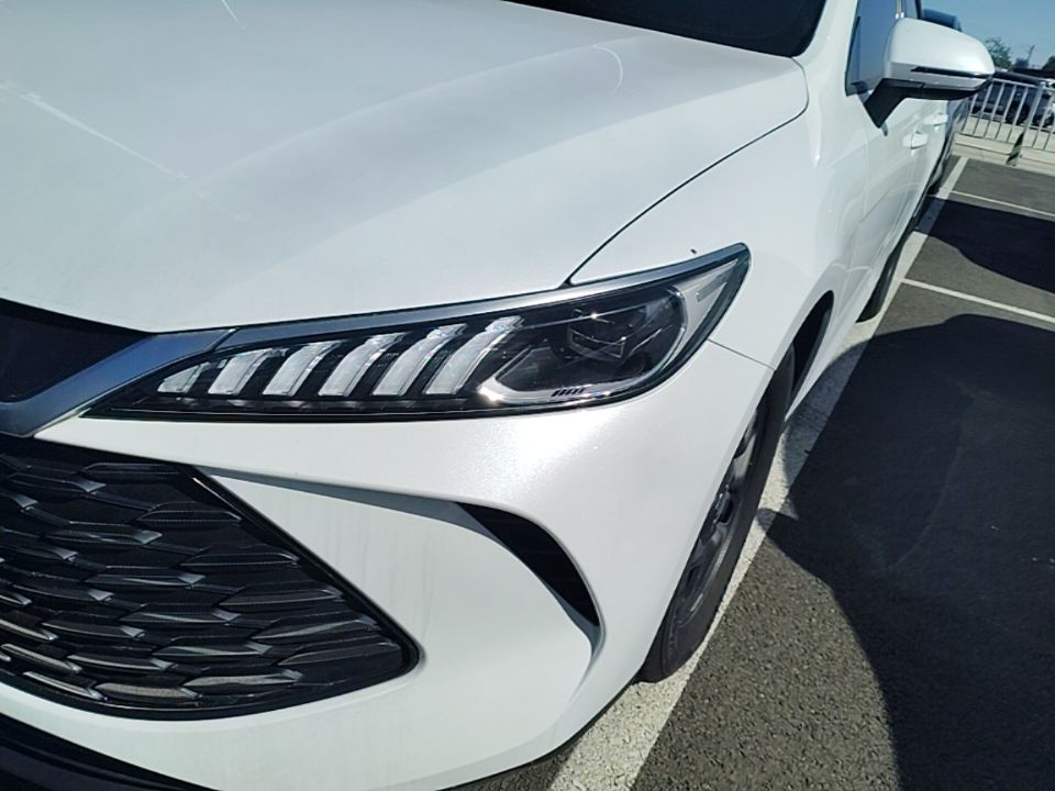 BYD Qin PLUS 2025 DM-i Smart Drive 55KM Leading Model — снимка 8