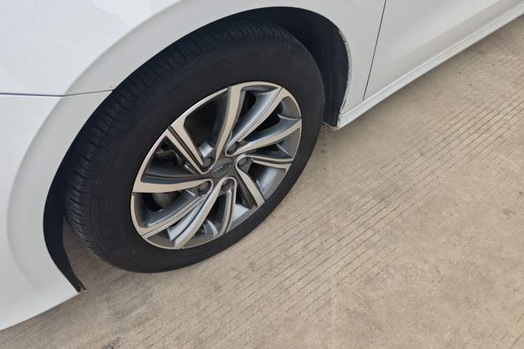 Used Geely Auto Binray 2019 200T DCT Binchi Edition Left Front Wheel Hub