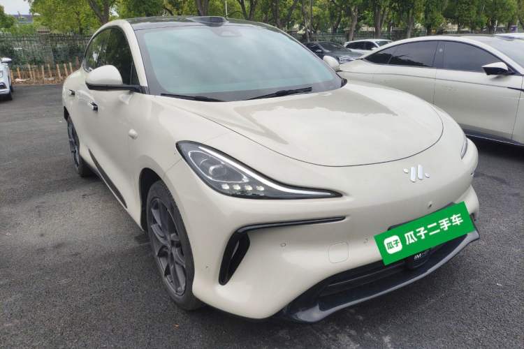 Used IM LS6 2023 Max Long-Range Version Front Right 45 Deg