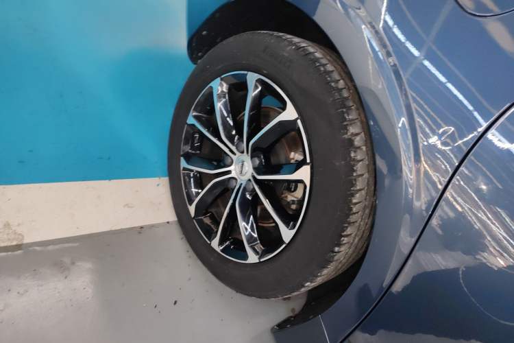 Used Volvo S60 2020 T4 Zhiyi Luxury Edition Right Rear Wheel Hub