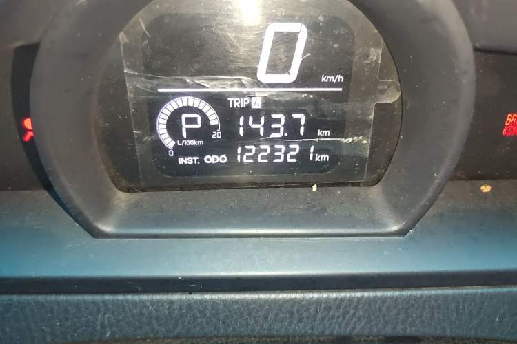 Used SsangYong Rodius 2014 2.0T Diesel 4x4 Luxury Navigation Edition Odometer Close Up