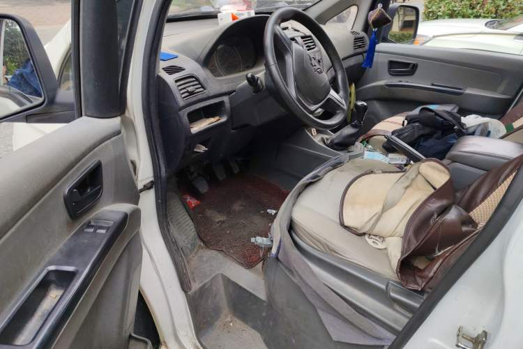 Used Wuling Zhengcheng 2015 1.5L Comfort L3C Driver Seat