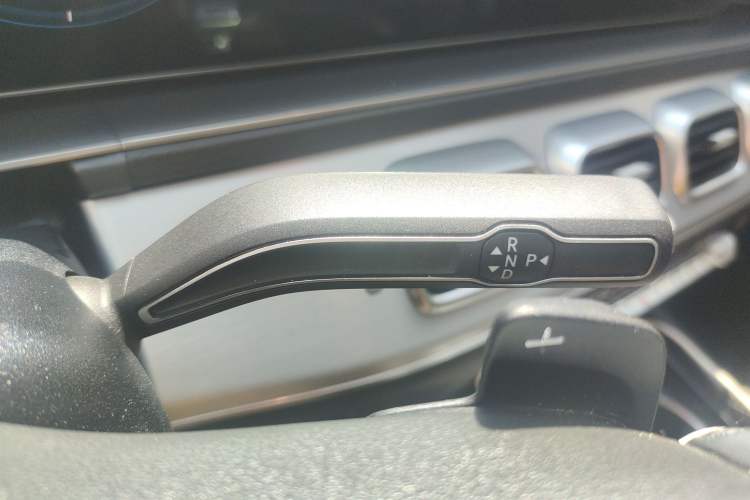 Used Mercedes-Benz GLE 2021 GLE 450 4MATIC Stylish Model Gear Lever