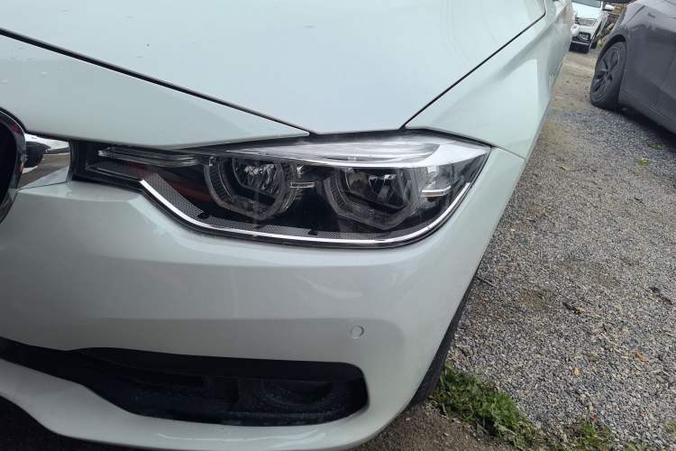 Used BMW 3 Series 2017 318i Fashion Model
