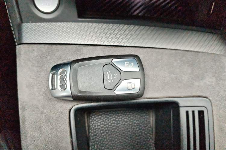 Used Audi Q5L 2022 40T Luxury Dynamic Model