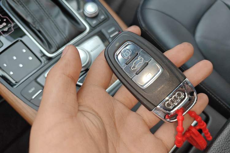 Used Audi A6L 2018 30th Anniversary Edition 30 FSI Style Model Vehicle Key