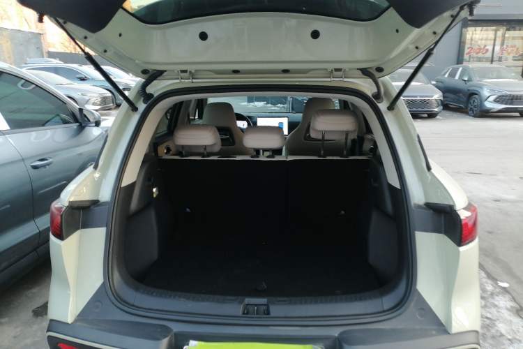 Used BYD Yuan UP 2025 Intelligent Driving Version 401 km Leading Edition