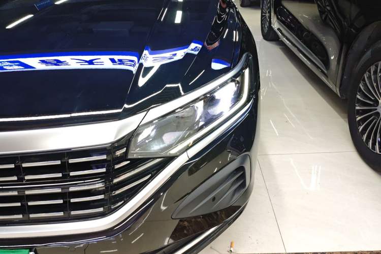 Used Volkswagen Passat 2024 330TSI Elite Edition Left Front Headlight