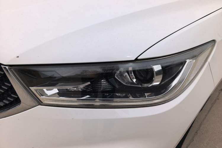 Used Baojun 360 2019 Revised Version 1.5L Manual Elite China VI Left Front Headlight