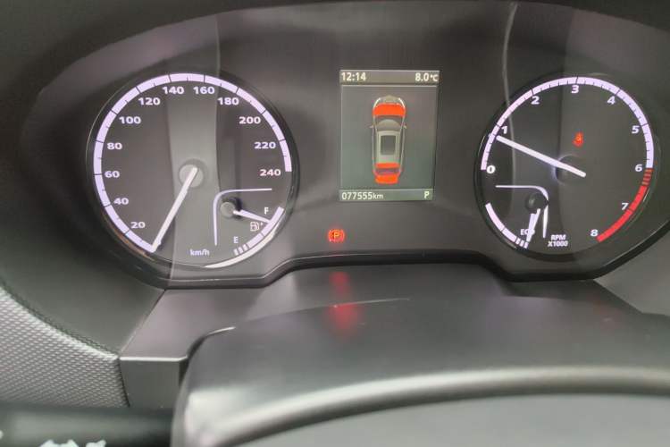 Used Qoros 5 2017 1.6T Automatic Prestige Model Odometer Close Up