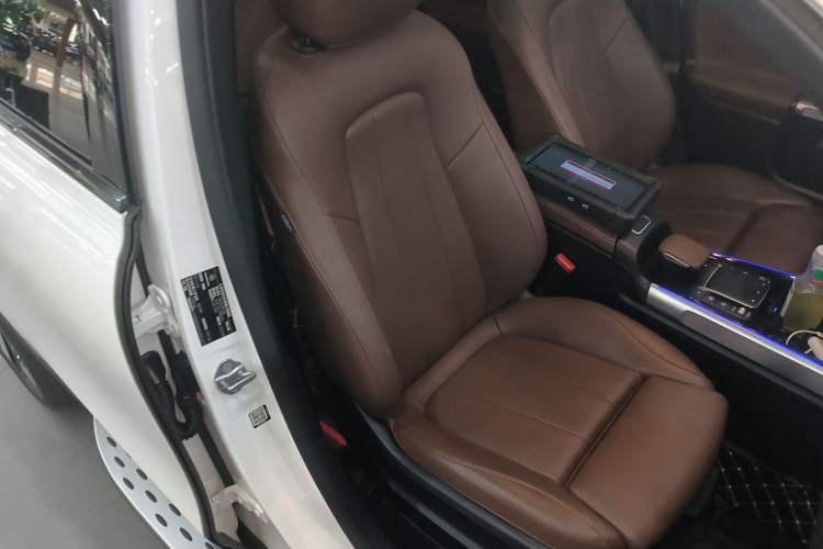 Used Mercedes-Benz GLB 2022 GLB 220 4MATIC Right Front Seat