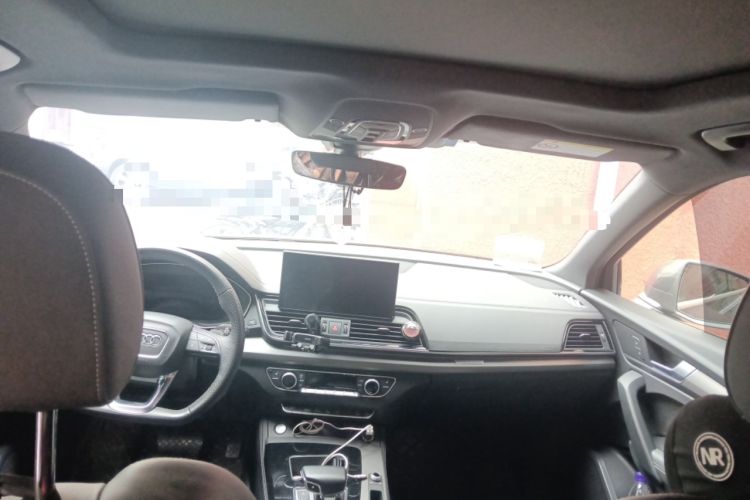 Used Audi Q5L Sportback 2022 40 TFSI Luxury Model Headliner