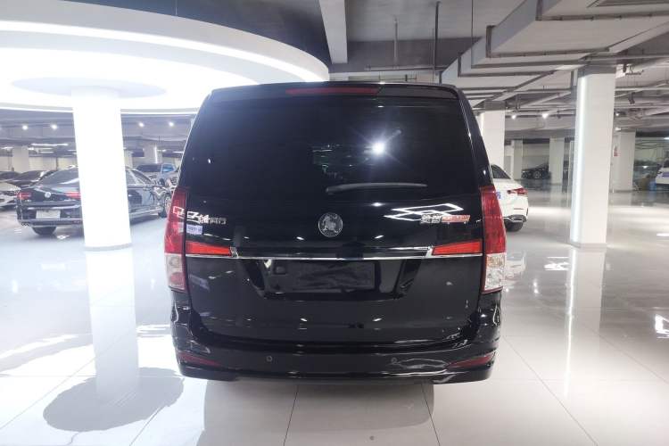 Used FORTHING Lingzhi PLUS 2021 Travel Edition 2.0L Manual Luxury 7-Seater