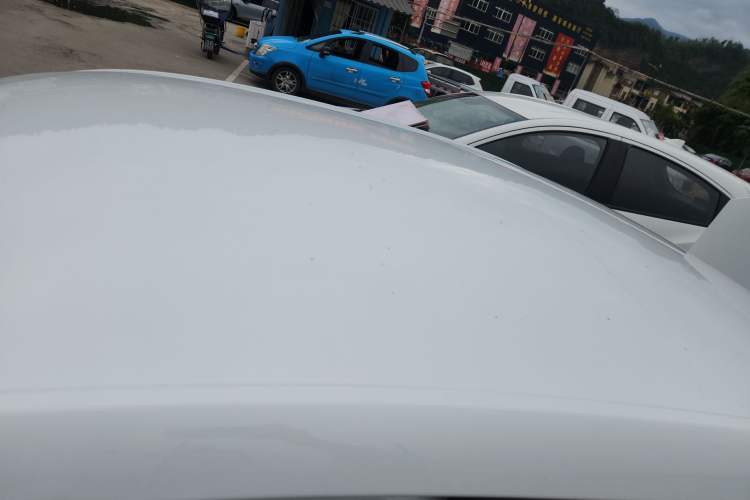 Used Roewe i5 2021 1.5L Manual Platinum Edition Roof