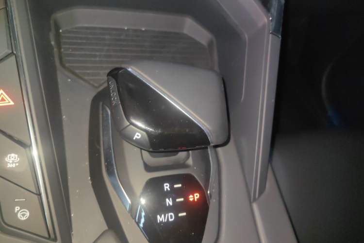 Used Lynk & Co 06 2023 Remix 1.5T Dynamic Halo
