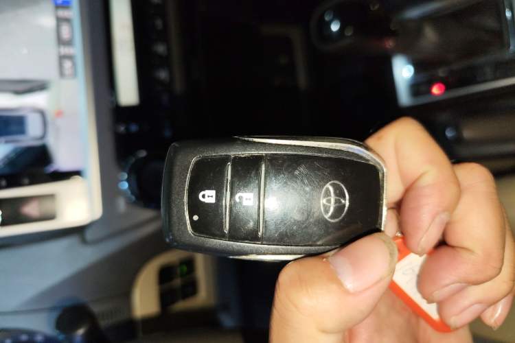 Used Toyota Prado 2014 4.0L Middle East Version
