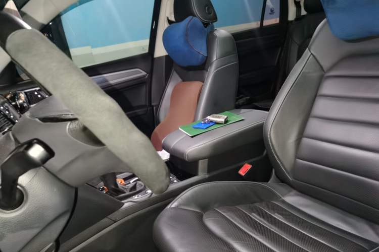 Used Volkswagen Teramont 2017 380TSI Four-Wheel Drive Luxury Edition Left Front Seat