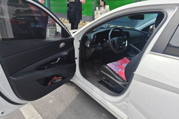 Used Hyundai Elantra 2021 1.5L CVT LUX Prestige Edition