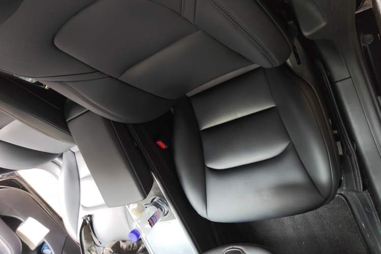 Used Tesla Model 3 2023 Rear-Wheel-Drive Version Left Front Seat