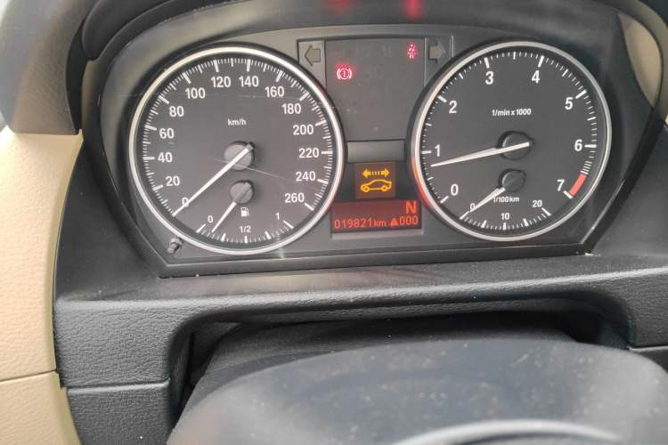 Used BMW X1 2012 sDrive18i Luxury Edition