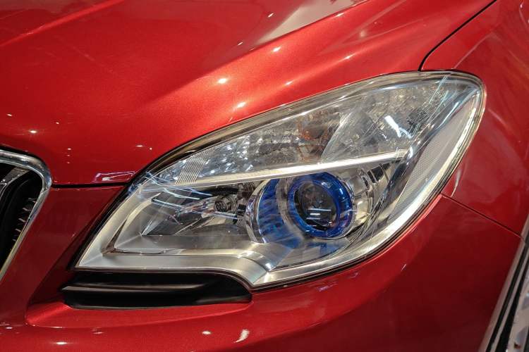 Used Buick Encore 2015 1.4T Automatic Two-Wheel Drive Urban Elite Version