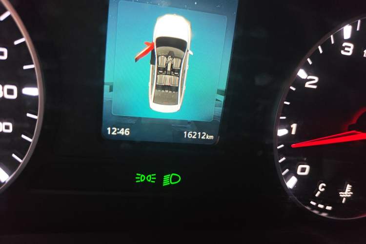 Used Roewe i5 2021 1.5L Manual Diamond Edition