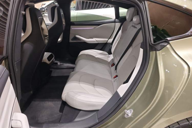 Used Xiaomi Auto SU7 2024 Four-Wheel Drive Ultra-Long Range Advanced Intelligent Driving Max Edition Left Rear Seat